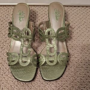 Life Stride Green Croc-Embossed Sandals